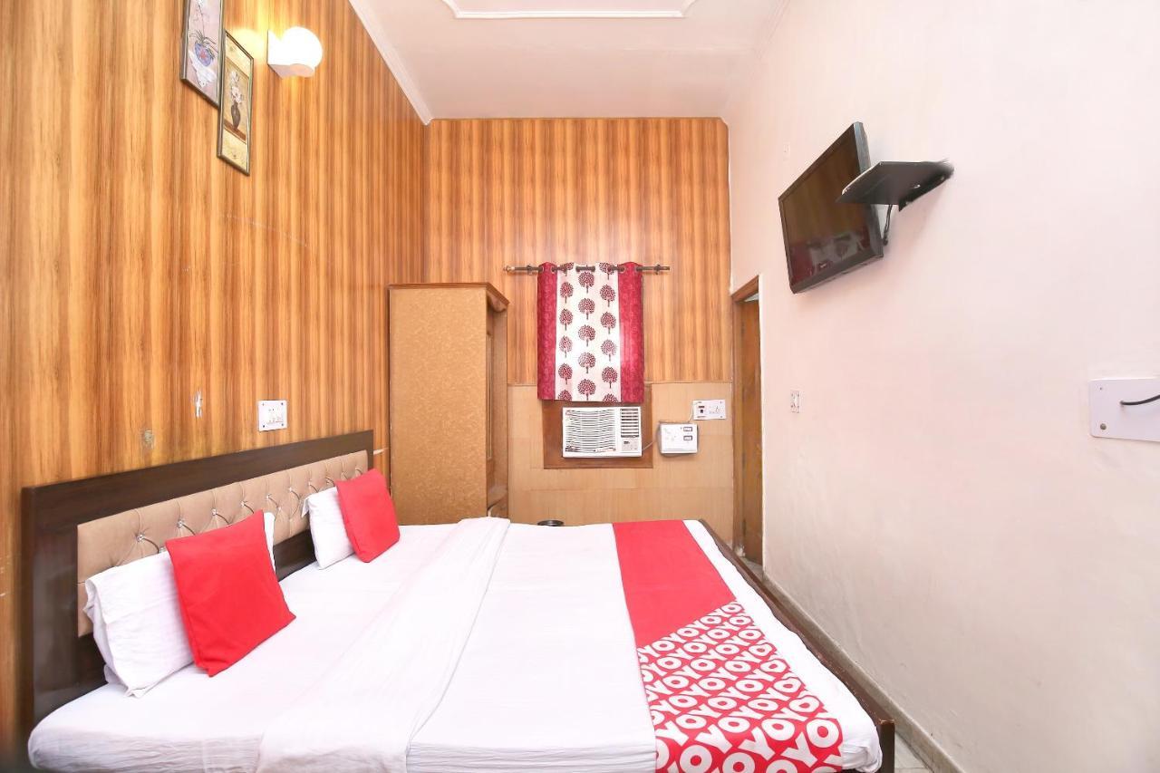 Hotel Amar Chandigarh Exterior photo